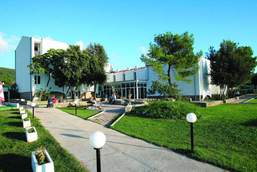 Hotel Omorika Punat Exterior photo